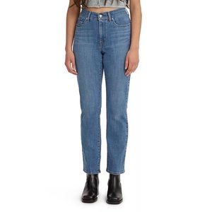 Levi’s Classic Straight Leg Jeans NWT
